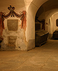 crypt_inside_2_117x143.jpg